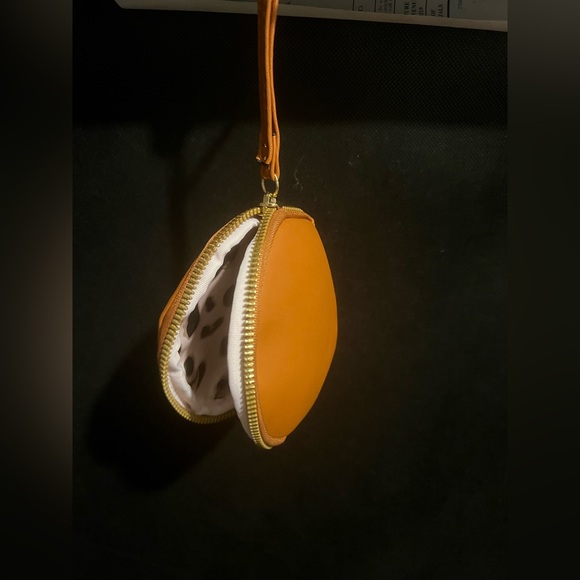 Faux Leather Tote Bag NWT - Picture 5 of 6